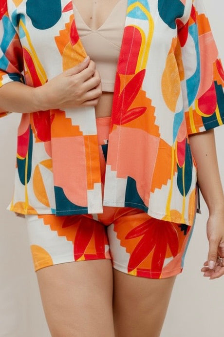 Short elástico cintura. Color: Estampado colores.