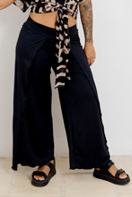 Cargar imagen en el visor de la galería, Pantalón Aladino. Color: negro