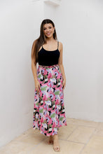 Cargar imagen en el visor de la galería, Falda ajustable. Color: Estampada rosados.