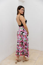 Cargar imagen en el visor de la galería, Falda ajustable. Color: Estampada rosados.
