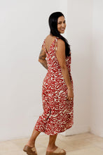 Cargar imagen en el visor de la galería, Enterizo flojo. Color: Rojo estampado