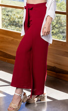 Cargar imagen en el visor de la galería, Pantalón con tiras. Color: Vino
