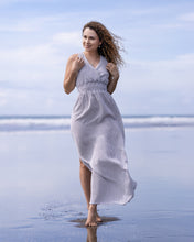 Cargar imagen en el visor de la galería, Vestido largo tórax. Color: Celeste Rayas